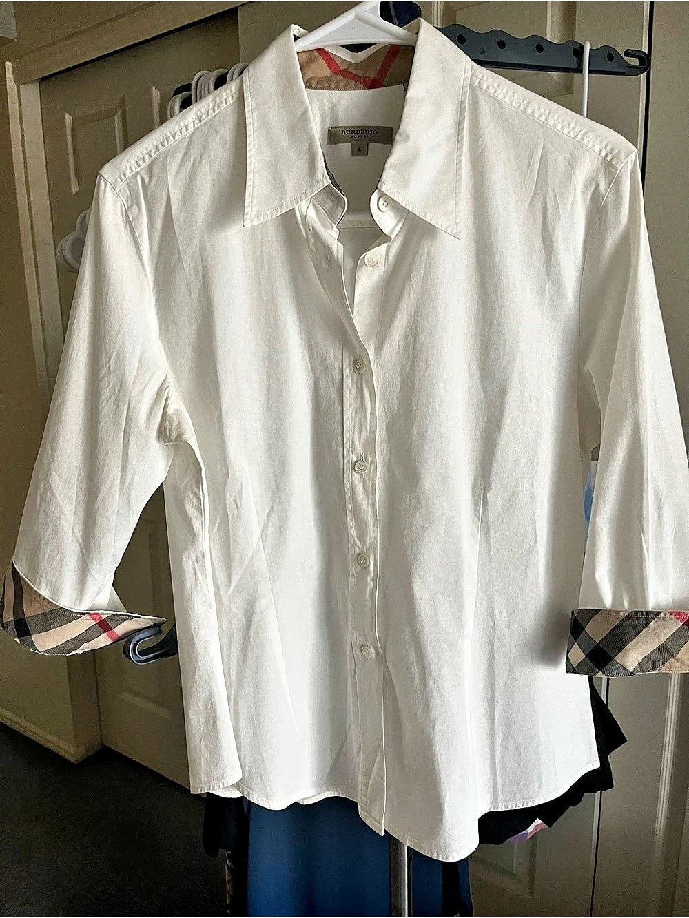 Burberry Plaid Cuff 3/4 Sleeve Button Down in White Size Large